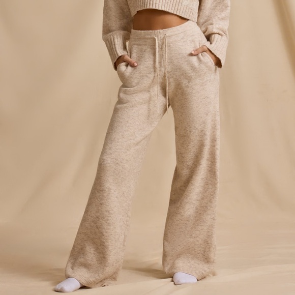Oh Polly (Bo + Tee) Petite Mid-Rise Wide-Leg Joggers in Cream Marl - Picture 1 of 8